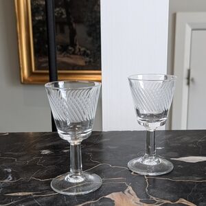 Pair of Vintage Etched Swirl Cordial Glasses | Liqueur & Aperitif Barware | 4"